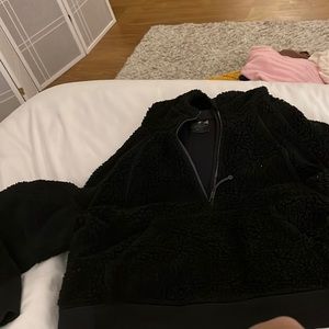 Black lululemon sherpa scuba size XL/XXL